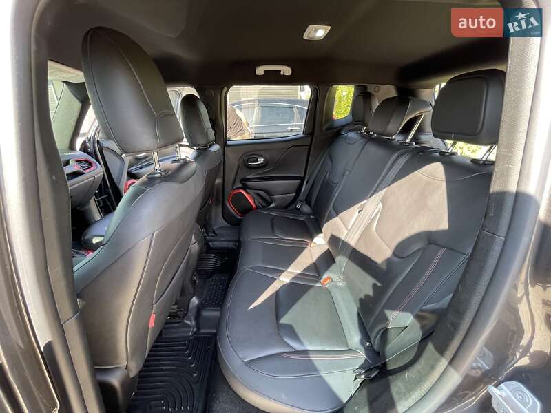 Позашляховик / Кросовер Jeep Renegade 2017 в Лозовій