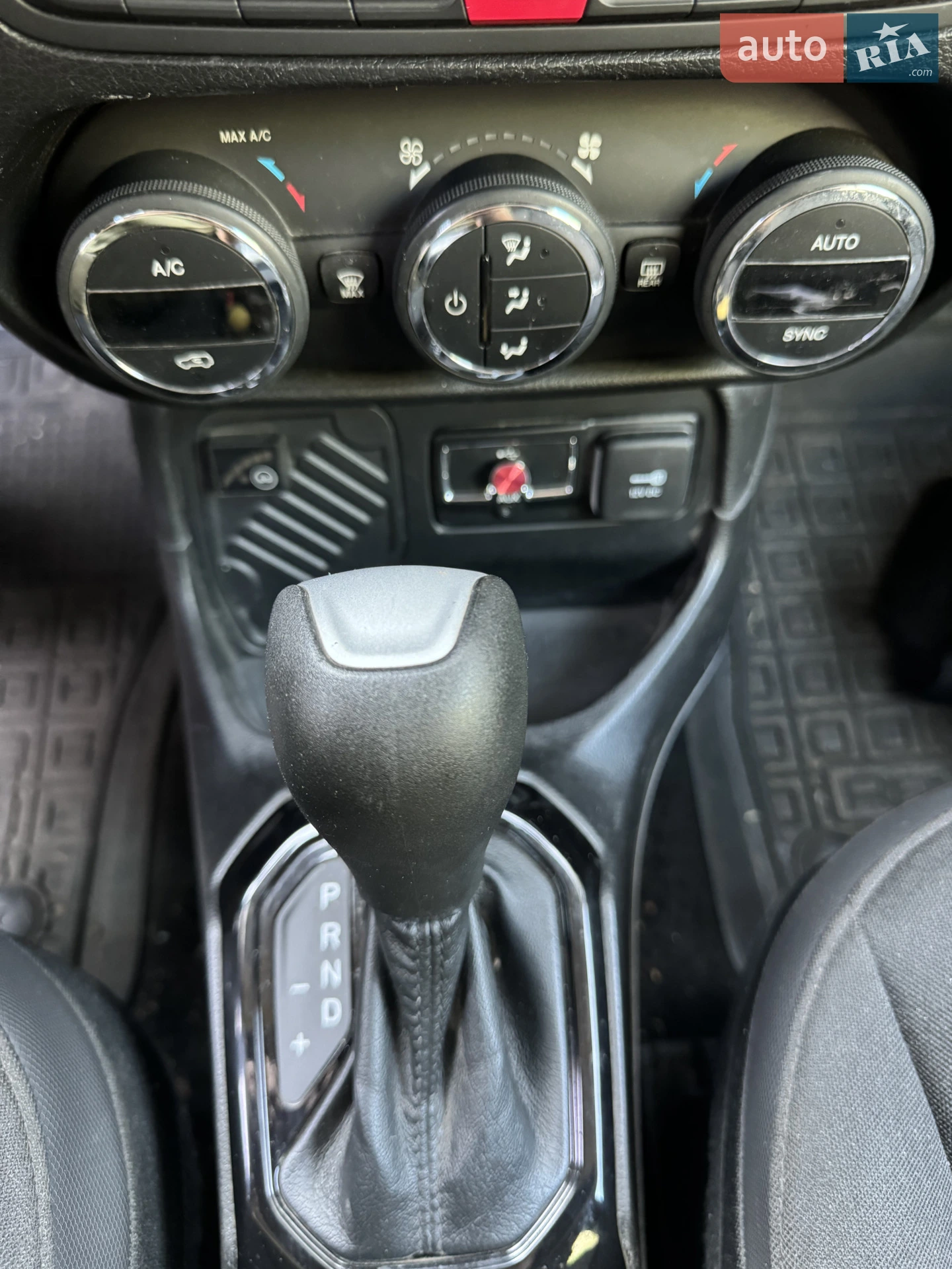 2017 Jeep Renegade - мініатюра 7