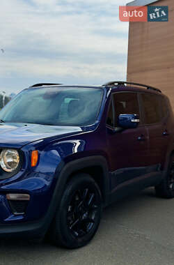 Внедорожник / Кроссовер Jeep Renegade 2020 в Вишневом