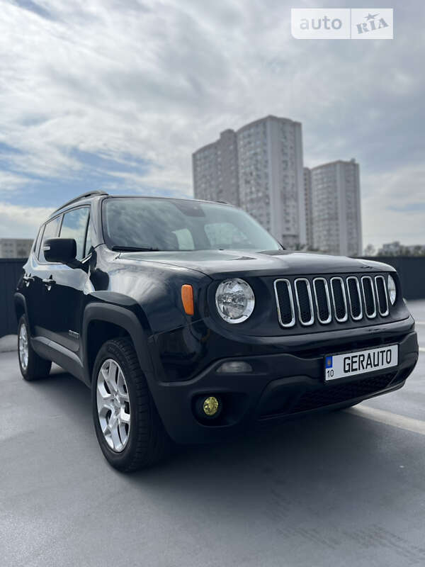 Внедорожник / Кроссовер Jeep Renegade 2016 в Вишневом