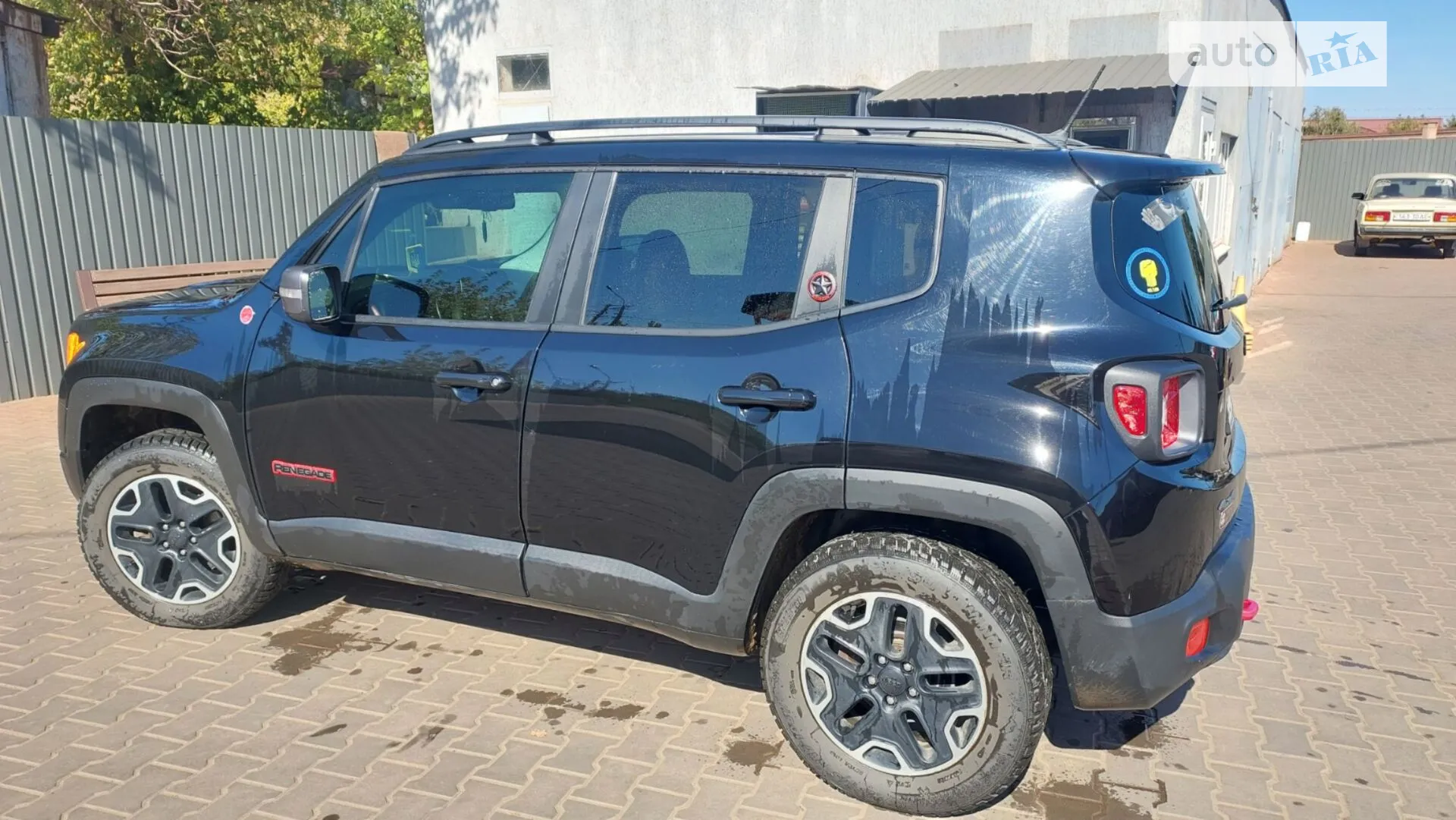 2017 Jeep Renegade - мініатюра 3