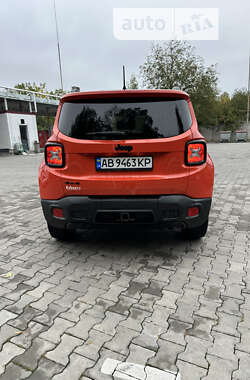 Внедорожник / Кроссовер Jeep Renegade 2016 в Виннице