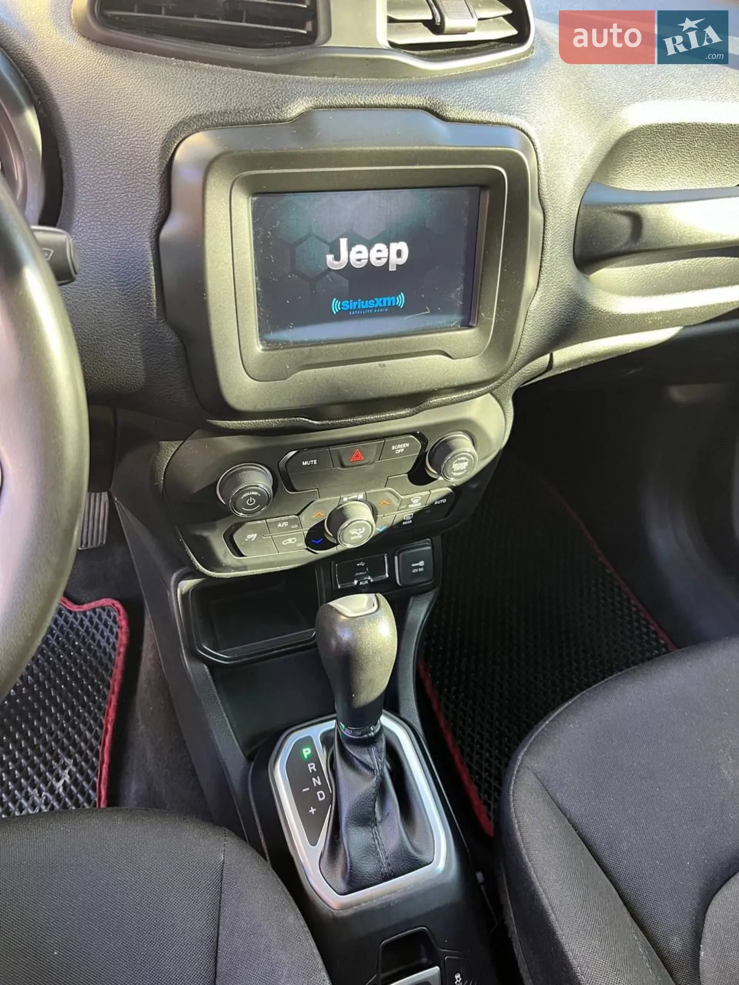 2018 Jeep Renegade - мініатюра 11