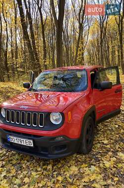 Внедорожник / Кроссовер Jeep Renegade 2015 в Тернополе