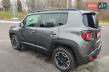 Позашляховик / Кросовер Jeep Renegade 2016 в Дубні