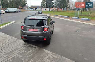 Позашляховик / Кросовер Jeep Renegade 2016 в Дубні