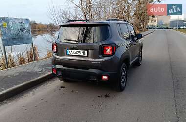 Позашляховик / Кросовер Jeep Renegade 2016 в Василькові