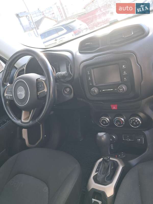 Внедорожник / Кроссовер Jeep Renegade 2016 в Коломые фото 4 Внедорожник / Кроссовер Jeep Renegade 2016 в Коломые