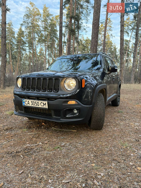 Внедорожник / Кроссовер Jeep Renegade 2016 в Черкассах