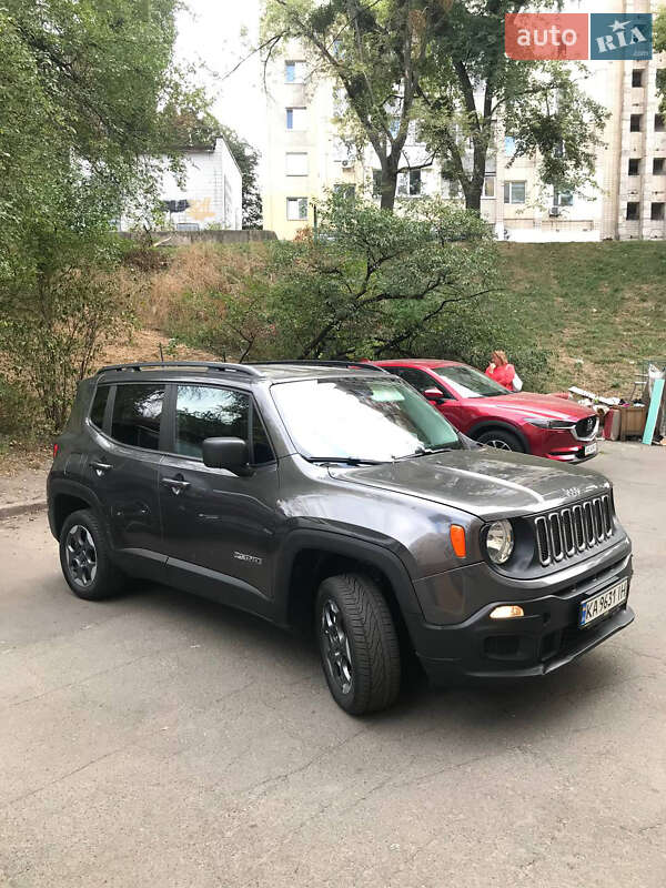 Внедорожник / Кроссовер Jeep Renegade 2017 в Киеве