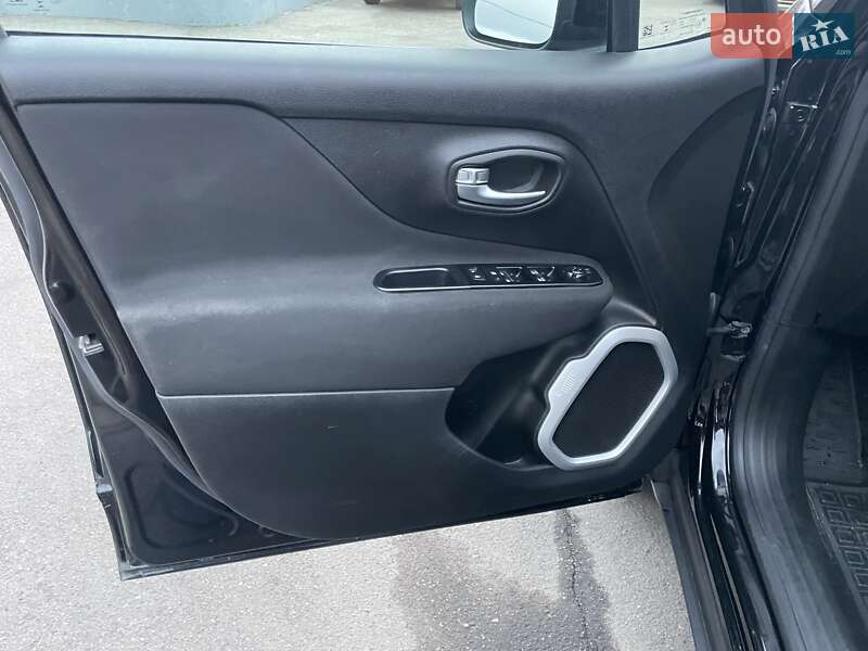 Внедорожник / Кроссовер Jeep Renegade 2020 в Одессе