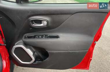 Внедорожник / Кроссовер Jeep Renegade 2018 в 