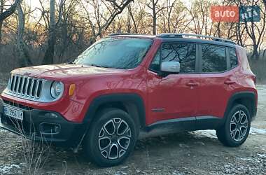 Внедорожник / Кроссовер Jeep Renegade 2016 в 