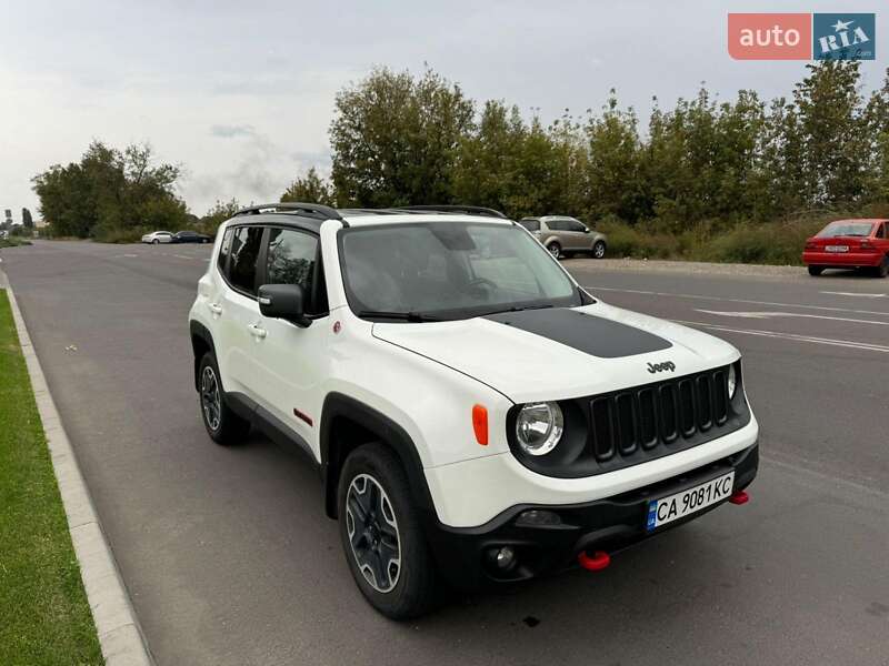 Внедорожник / Кроссовер Jeep Renegade 2016 в Черкассах