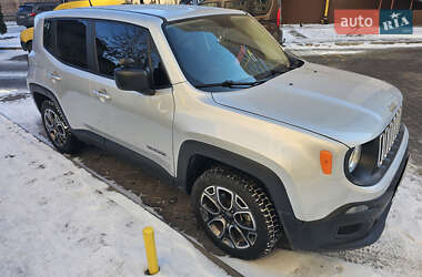 Внедорожник / Кроссовер Jeep Renegade 2016 в Луцке