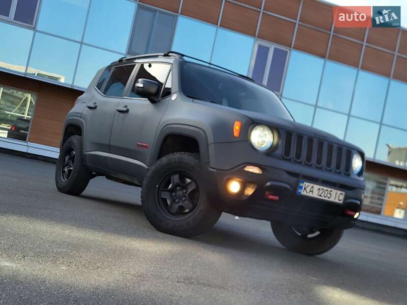 Позашляховик / Кросовер Jeep Renegade 2016 в Києві