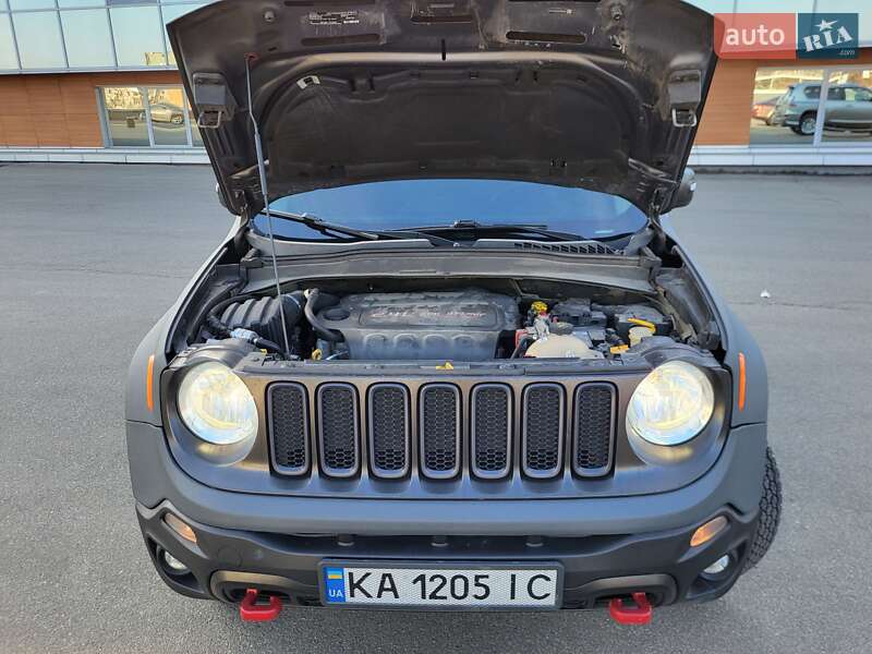 Позашляховик / Кросовер Jeep Renegade 2016 в Києві