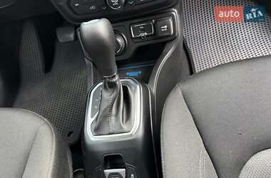 Внедорожник / Кроссовер Jeep Renegade 2018 в 