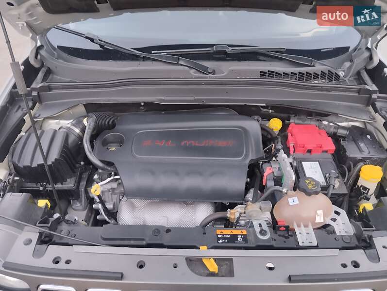 Внедорожник / Кроссовер Jeep Renegade 2019 в Житомире фото 16 Внедорожник / Кроссовер Jeep Renegade 2019 в Житомире