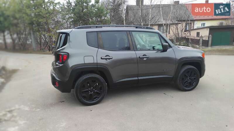 Внедорожник / Кроссовер Jeep Renegade 2018 в Дубно