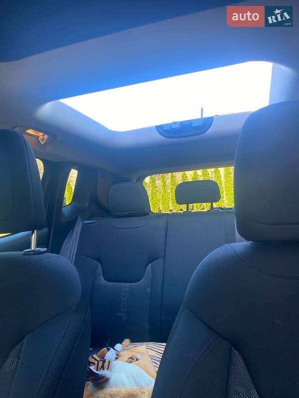 Позашляховик / Кросовер Jeep Renegade 2017 в Львові фото 14 Позашляховик / Кросовер Jeep Renegade 2017 в Львові