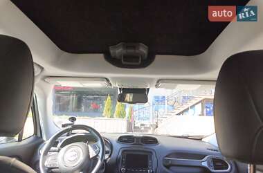 Внедорожник / Кроссовер Jeep Renegade 2017 в 