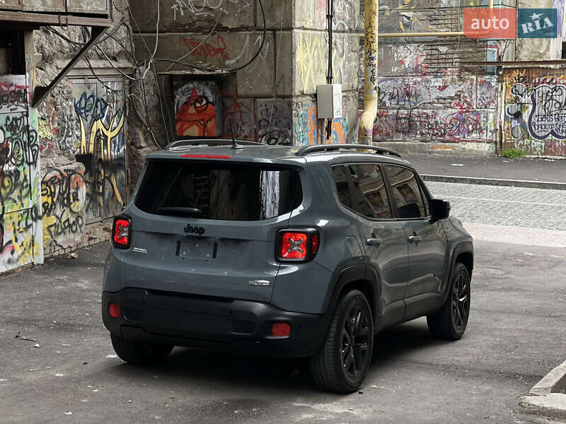 Позашляховик / Кросовер Jeep Renegade 2017 в Одесі