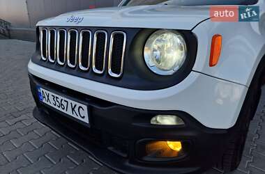 Позашляховик / Кросовер Jeep Renegade 2016 в 