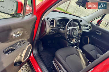 Внедорожник / Кроссовер Jeep Renegade 2016 в 