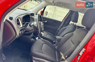 Внедорожник / Кроссовер Jeep Renegade 2016 в 
