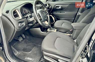 Внедорожник / Кроссовер Jeep Renegade 2016 в 