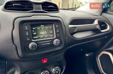 Внедорожник / Кроссовер Jeep Renegade 2016 в 