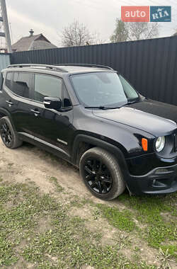 Внедорожник / Кроссовер Jeep Renegade 2016 в 