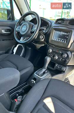 Внедорожник / Кроссовер Jeep Renegade 2020 в 