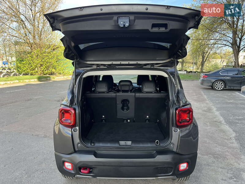 Внедорожник / Кроссовер Jeep Renegade 2019 в Киеве