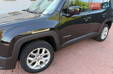 Позашляховик / Кросовер Jeep Renegade 2016 в 