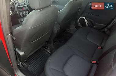Внедорожник / Кроссовер Jeep Renegade 2017 в 