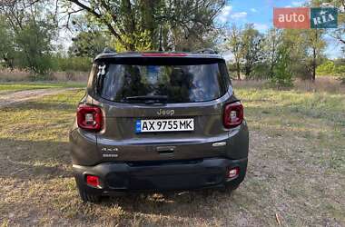 Позашляховик / Кросовер Jeep Renegade 2017 в 