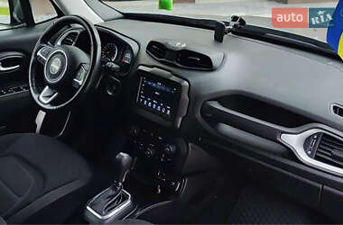 Позашляховик / Кросовер Jeep Renegade 2019 в 
