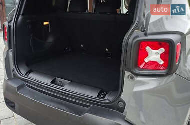 Позашляховик / Кросовер Jeep Renegade 2019 в 