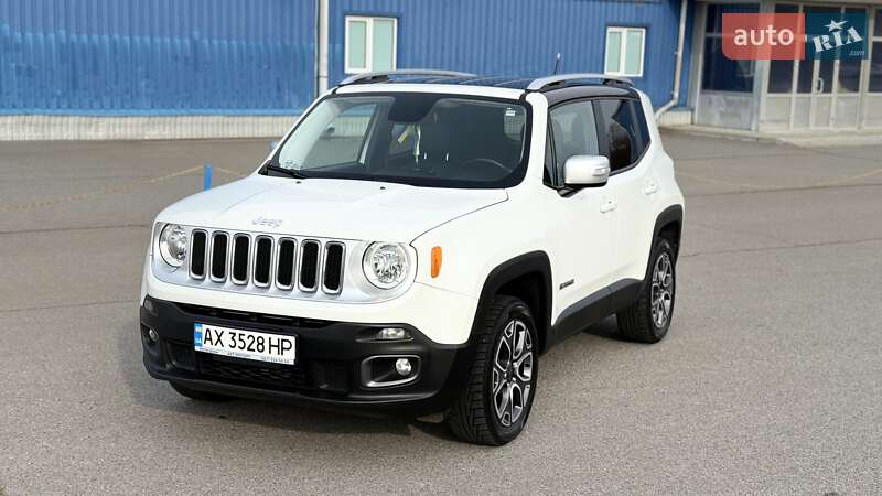 Внедорожник / Кроссовер Jeep Renegade 2016 в 