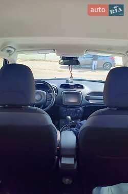 Внедорожник / Кроссовер Jeep Renegade 2018 в 