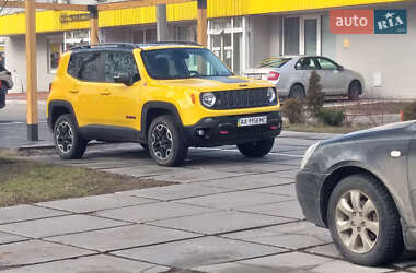 Позашляховик / Кросовер Jeep Renegade 2015 в 