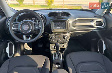 Внедорожник / Кроссовер Jeep Renegade 2018 в 
