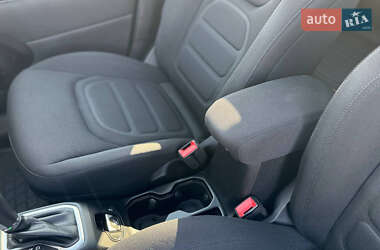Внедорожник / Кроссовер Jeep Renegade 2018 в 
