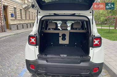 Позашляховик / Кросовер Jeep Renegade 2020 в 