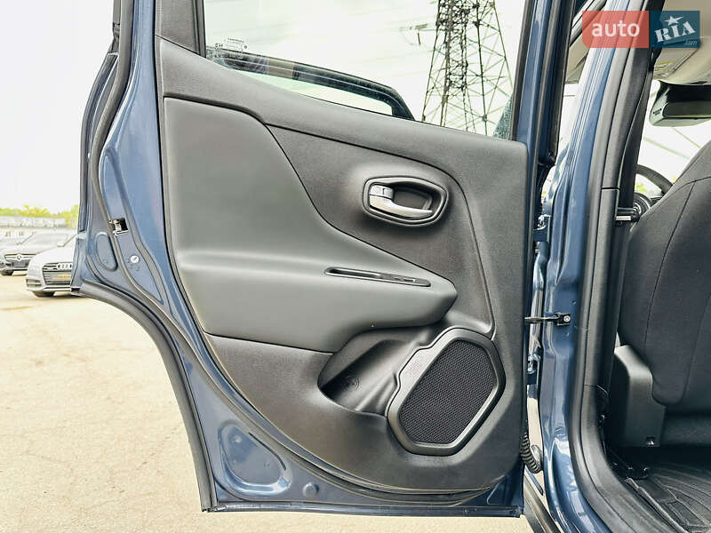 Внедорожник / Кроссовер Jeep Renegade 2022 в Харькове