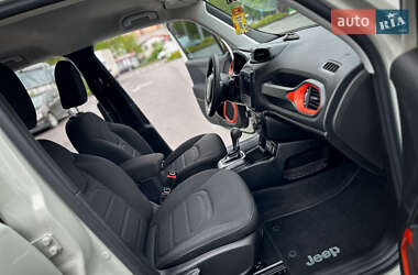 Внедорожник / Кроссовер Jeep Renegade 2020 в 