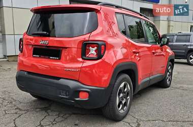 Позашляховик / Кросовер Jeep Renegade 2016 в 