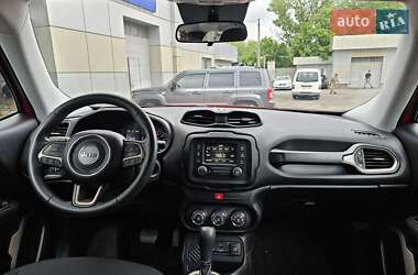 Позашляховик / Кросовер Jeep Renegade 2016 в 